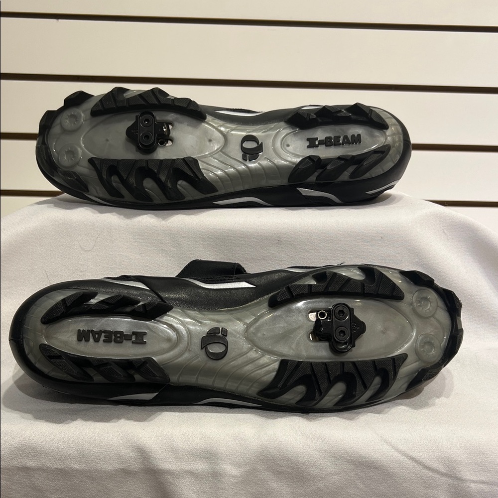 Pearl Izumi Men’s Cycling Shoes – Size 13 (47 EU / 12 UK) - Picture 3 of 9
